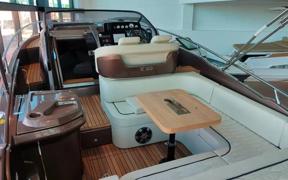 slider 14 Cranchi Endurance 30