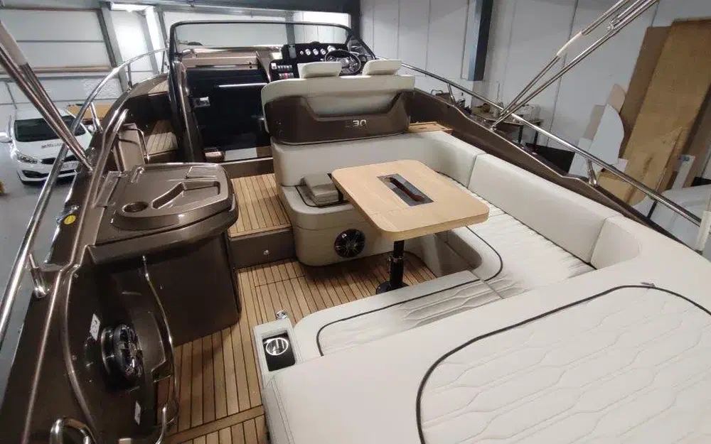 slider 16 Cranchi Endurance 30