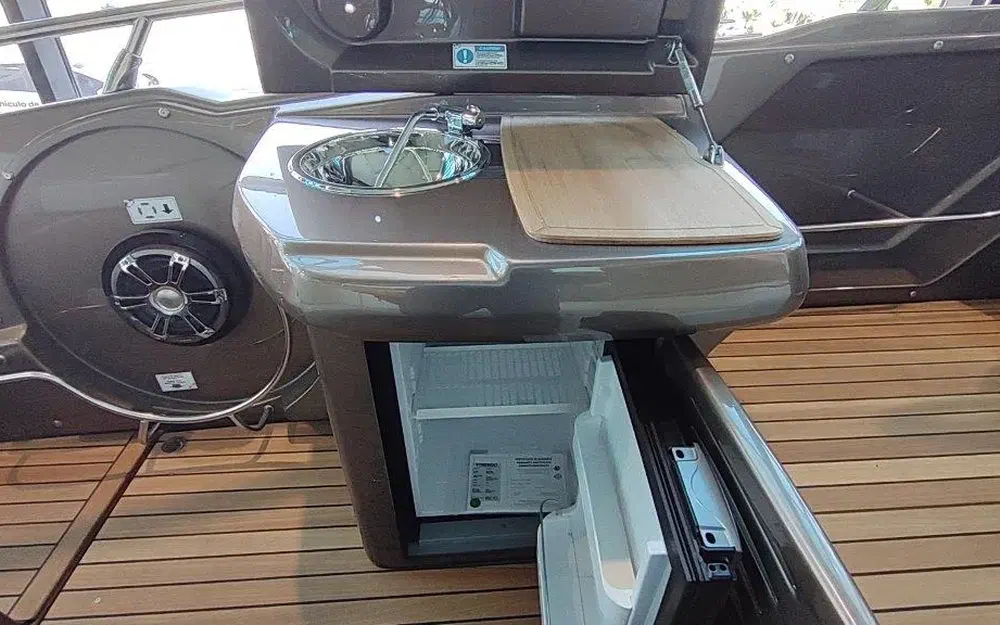 slider 17 Cranchi Endurance 30