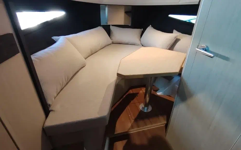 slider 21 Cranchi Endurance 30