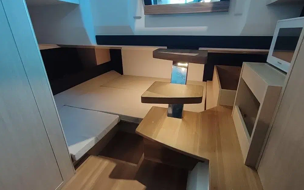 slider 24 Cranchi Endurance 30