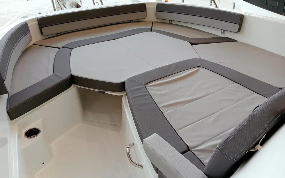 slider 10 Jeanneau Cap Camarat 9.0 CC