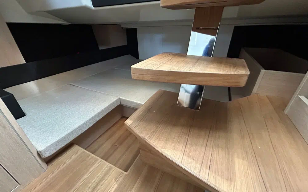 slider 24 Cranchi Endurance 30