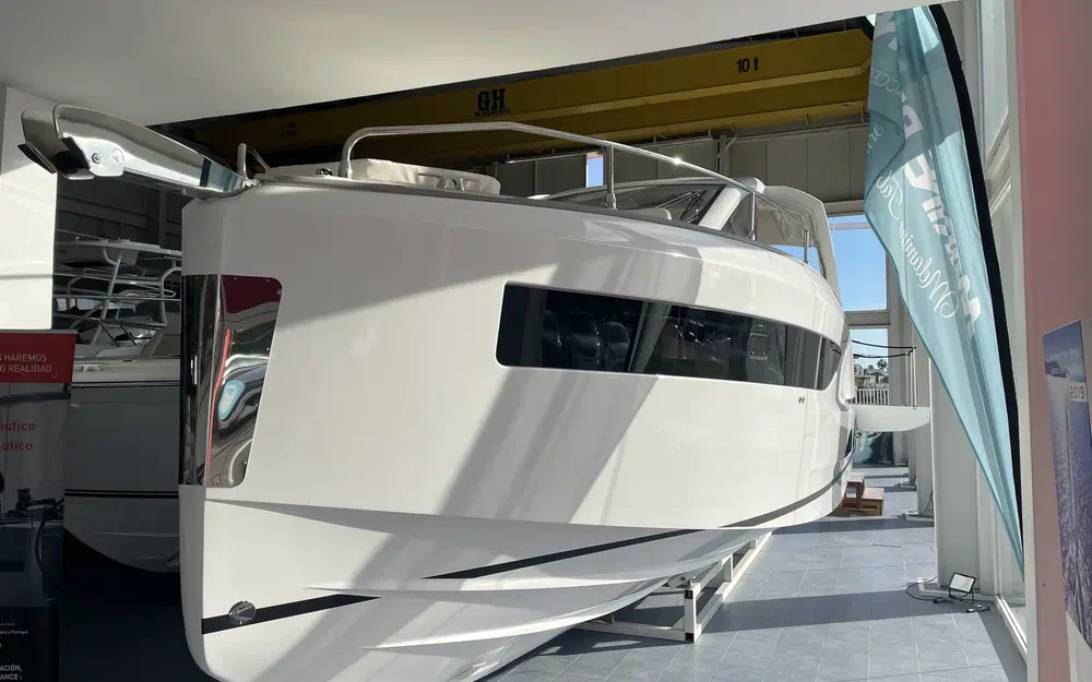 slider 0 Jeanneau DB 37