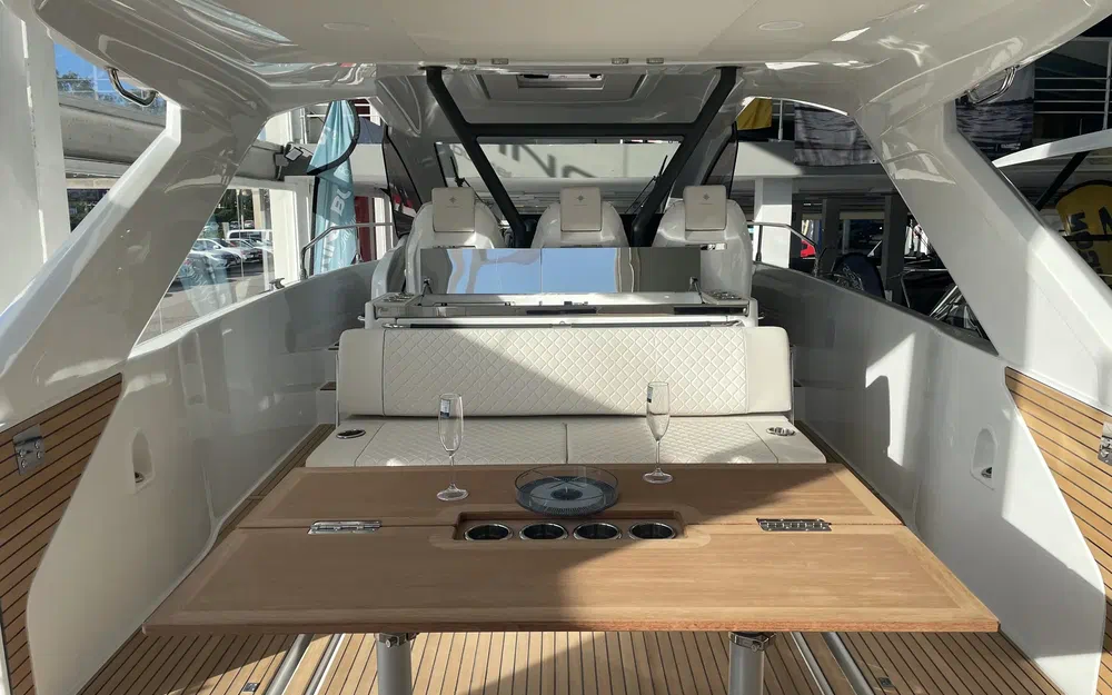 slider 4 Jeanneau DB 37