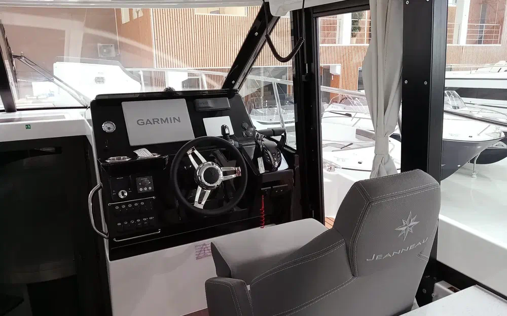 slider 13 Jeanneau Merry Fisher 1095