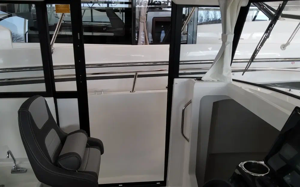 slider 9 Jeanneau MERRY FISHER 795 SPORT SERIE 2