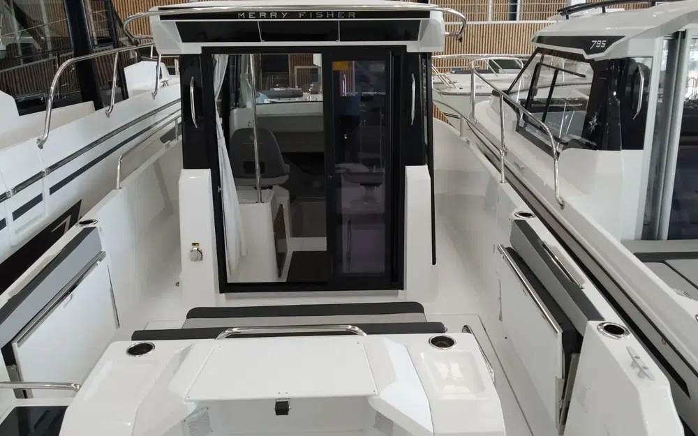 slider 2 Jeanneau MERRY FISHER 795 SPORT SERIE 2
