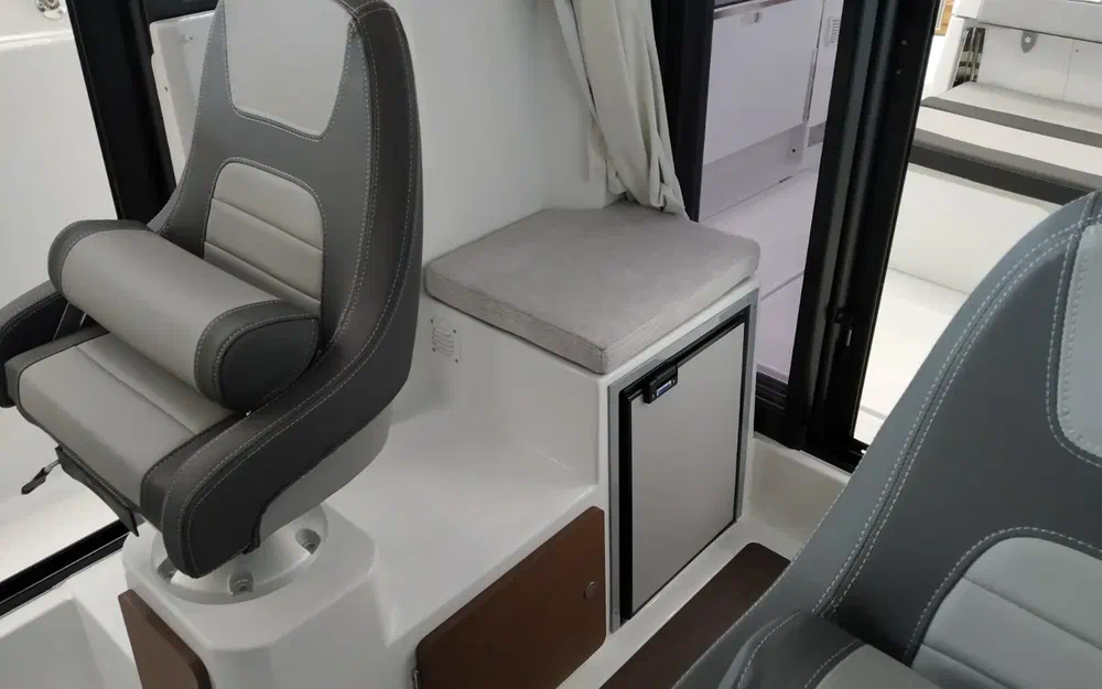 slider 7 Jeanneau MERRY FISHER 795 SPORT SERIE 2