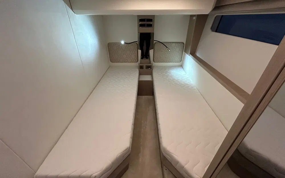 slider 20 Prestige Yachts F4.9