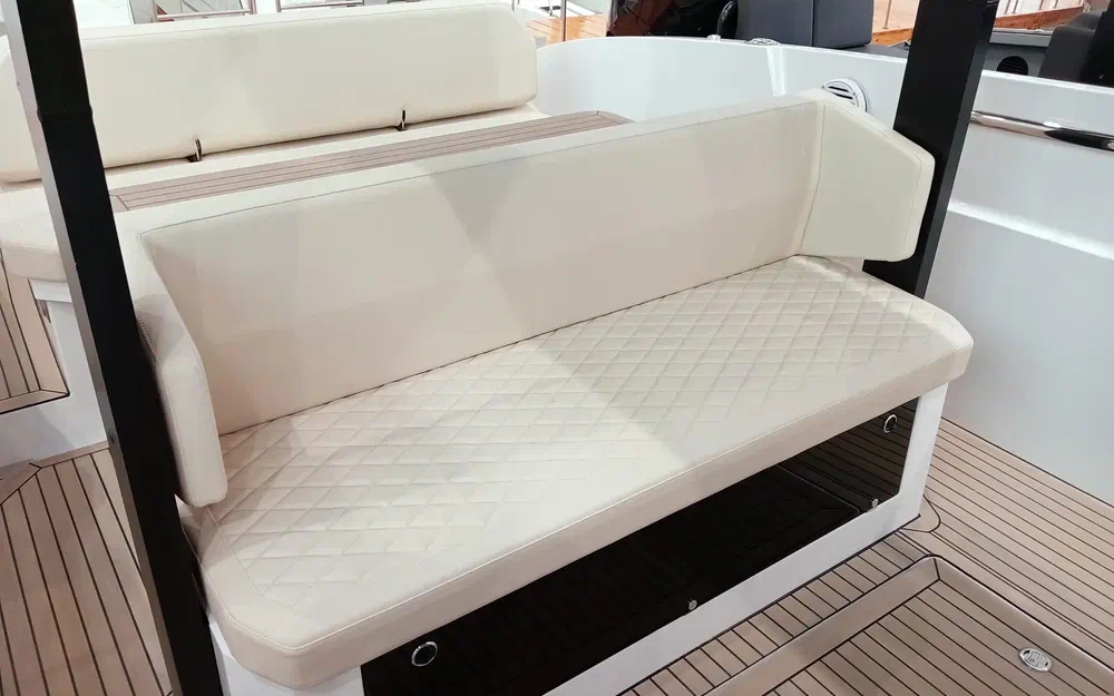 slider 8 Rand Boats Archipelago 32