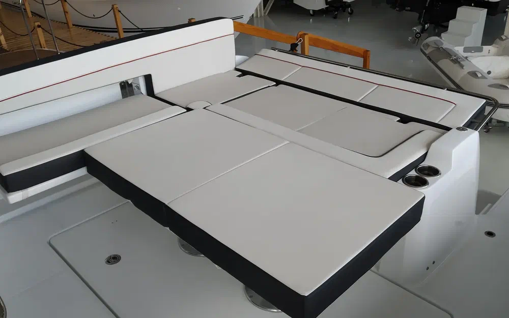 slider 24 Jeanneau Cap Camarat 10.5 WA