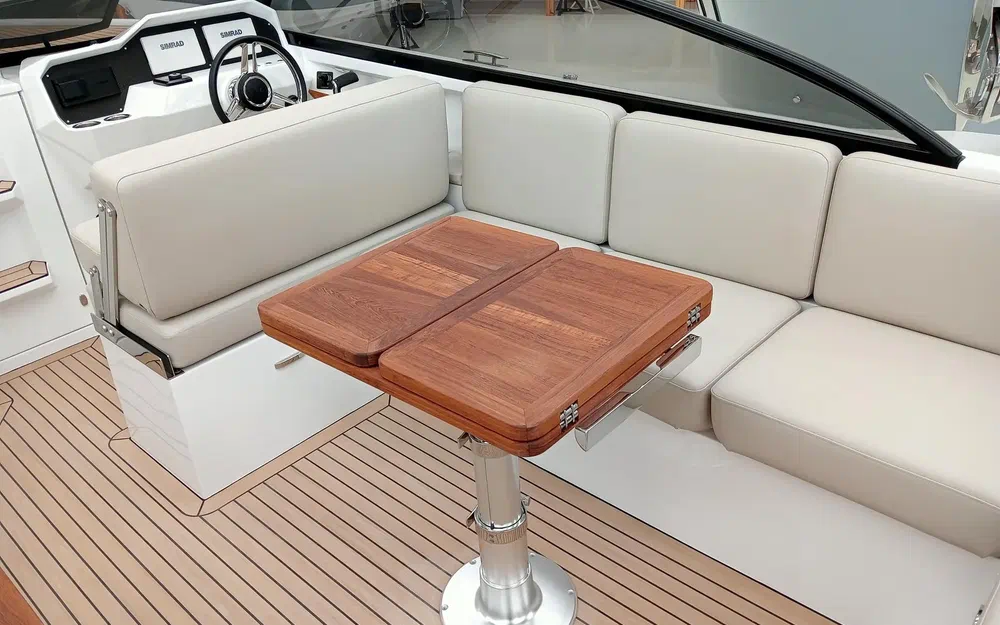 slider 4 Rand Boats Leisure 28