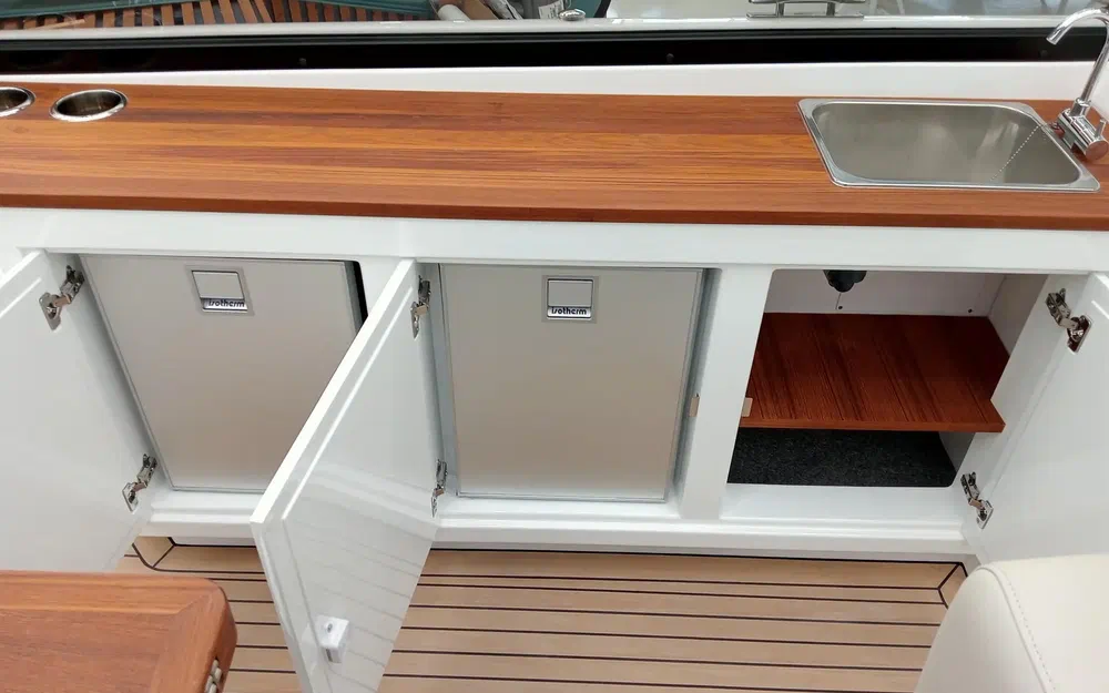 slider 8 Rand Boats Leisure 28