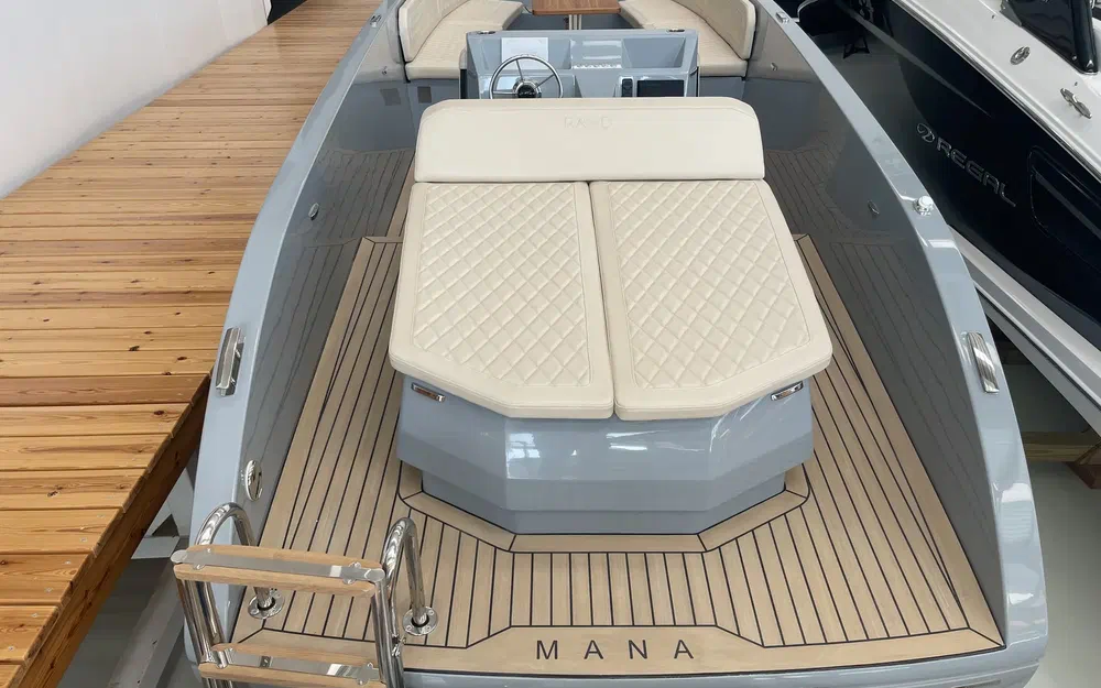 slider 4 Rand Boats Mana 23