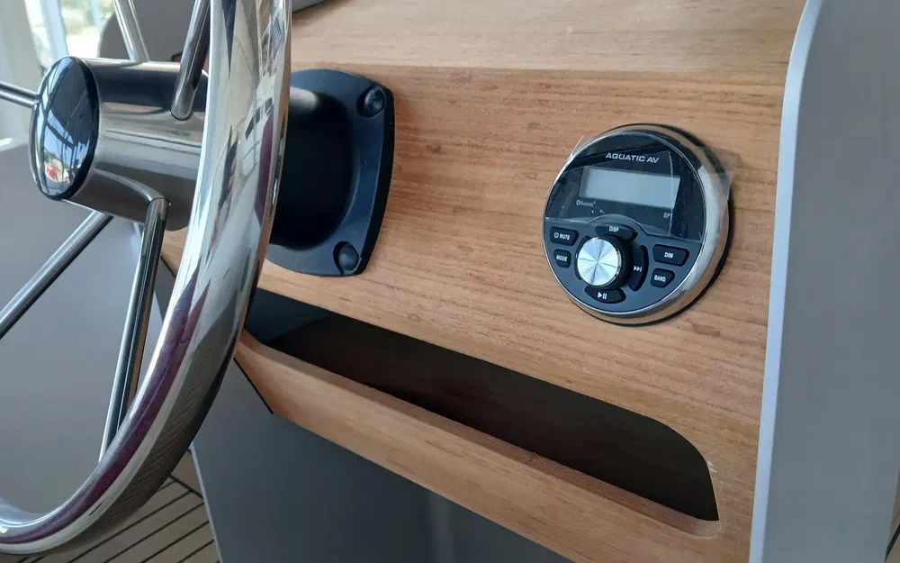 slider 9 Rand Boats Picnic 18