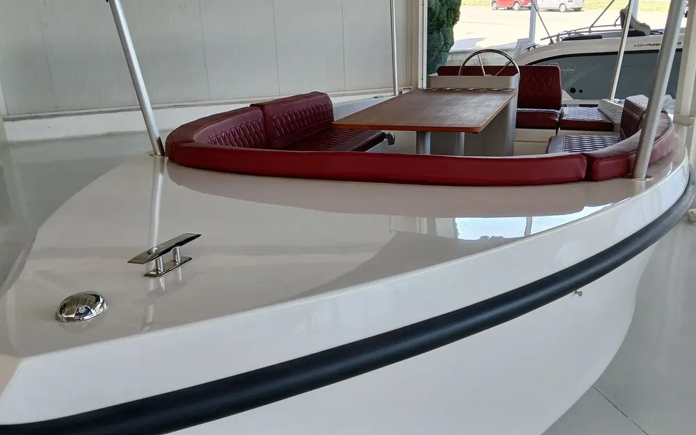 slider 13 Rand Boats Picnic 18