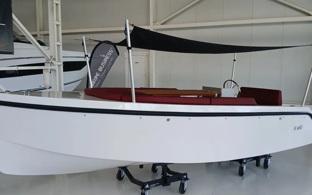 slider 2 Rand Boats Picnic 18