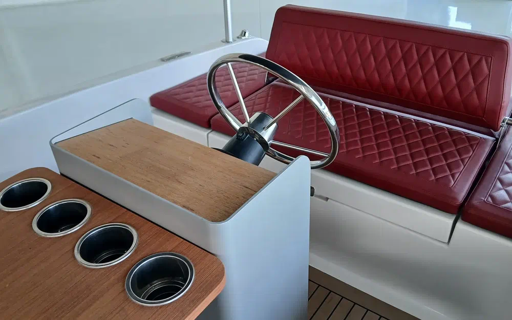 slider 4 Rand Boats Picnic 18