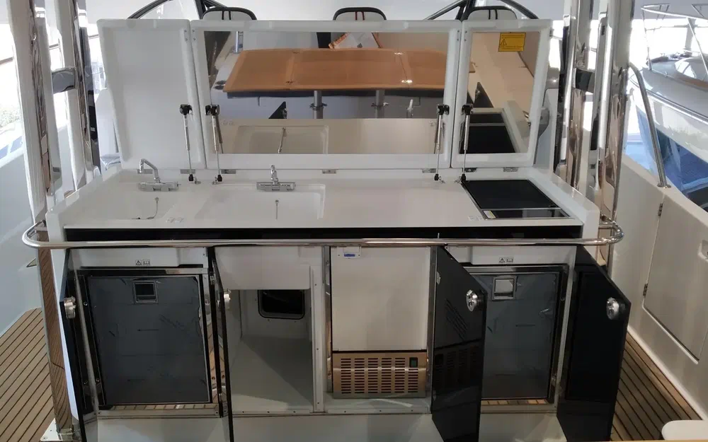 slider 11 Jeanneau Cap Camarat 12.5 WA