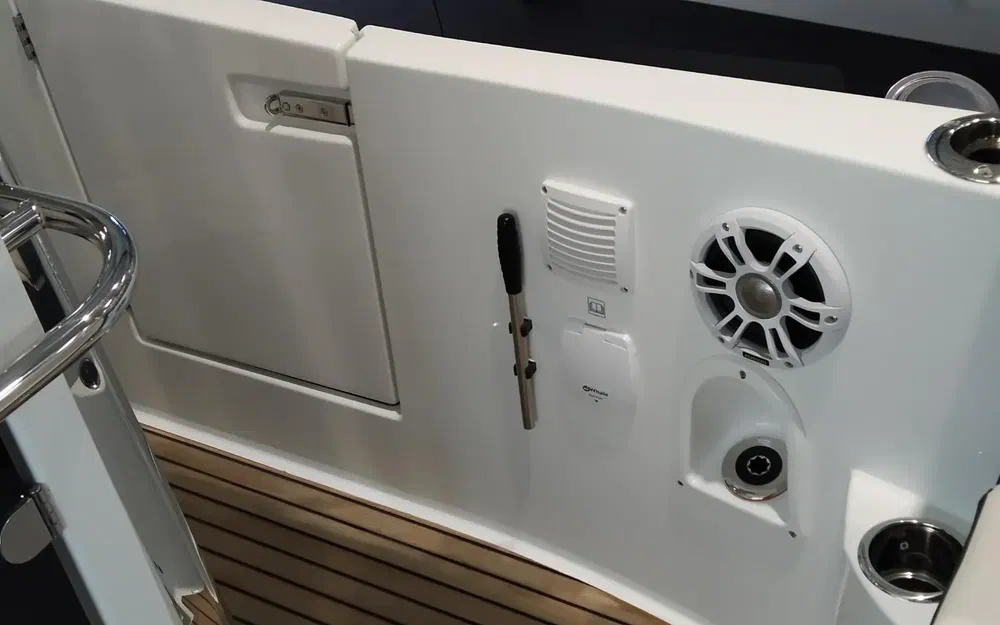 slider 22 Jeanneau Cap Camarat 12.5 WA