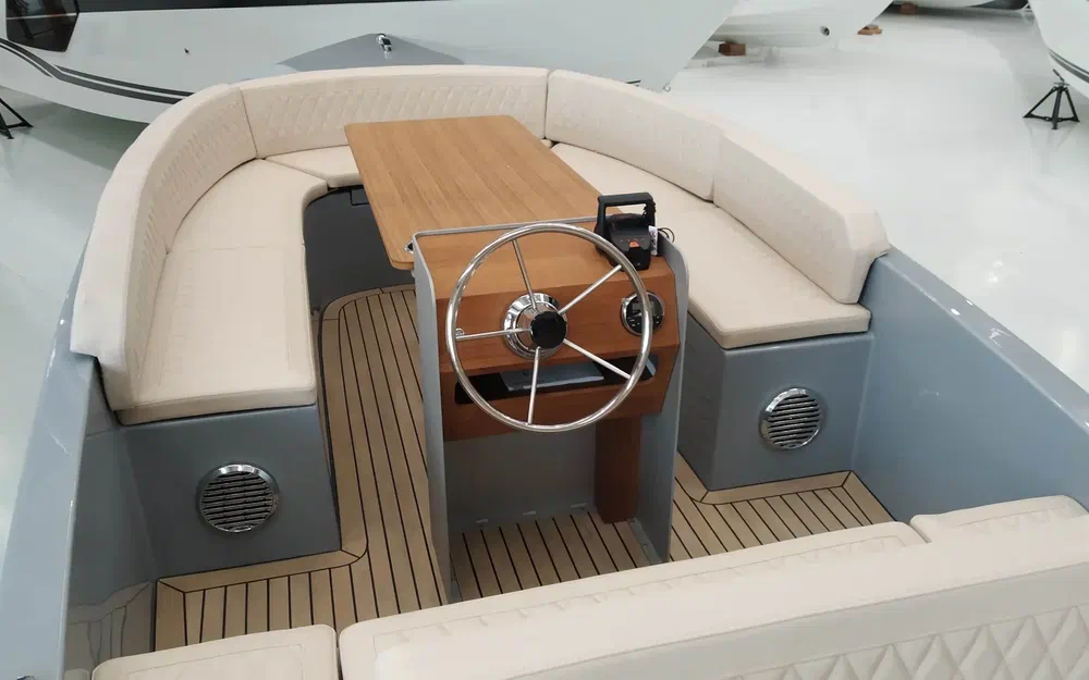 slider 4 Rand Boats Picnic 18