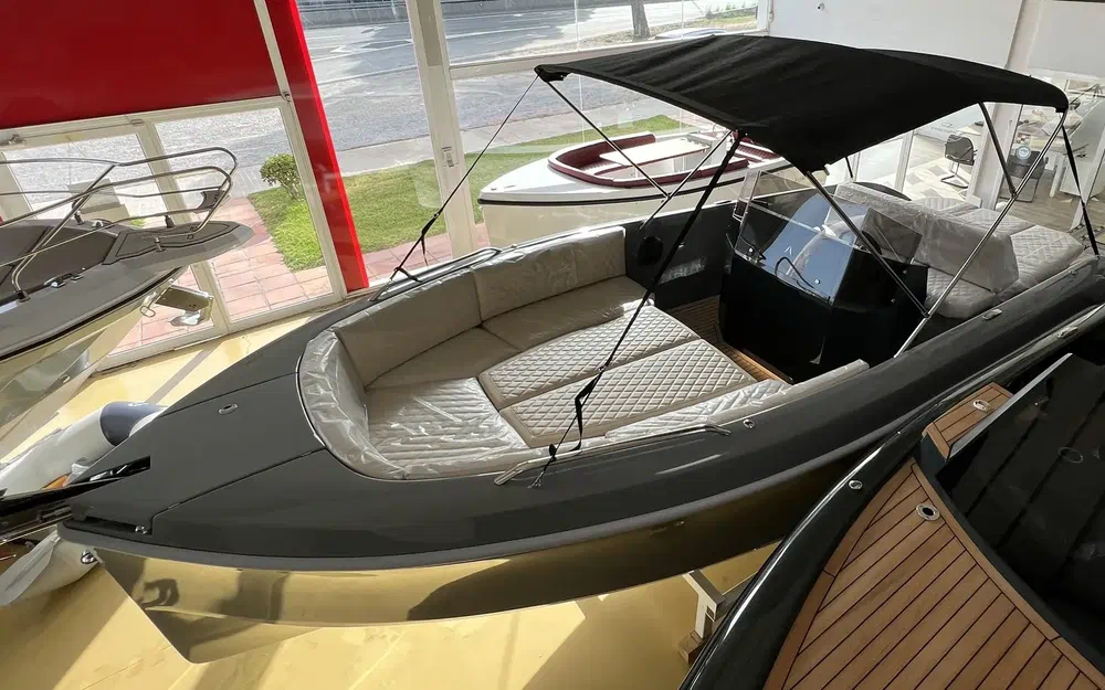 slider 21 Rand Boats Play 24