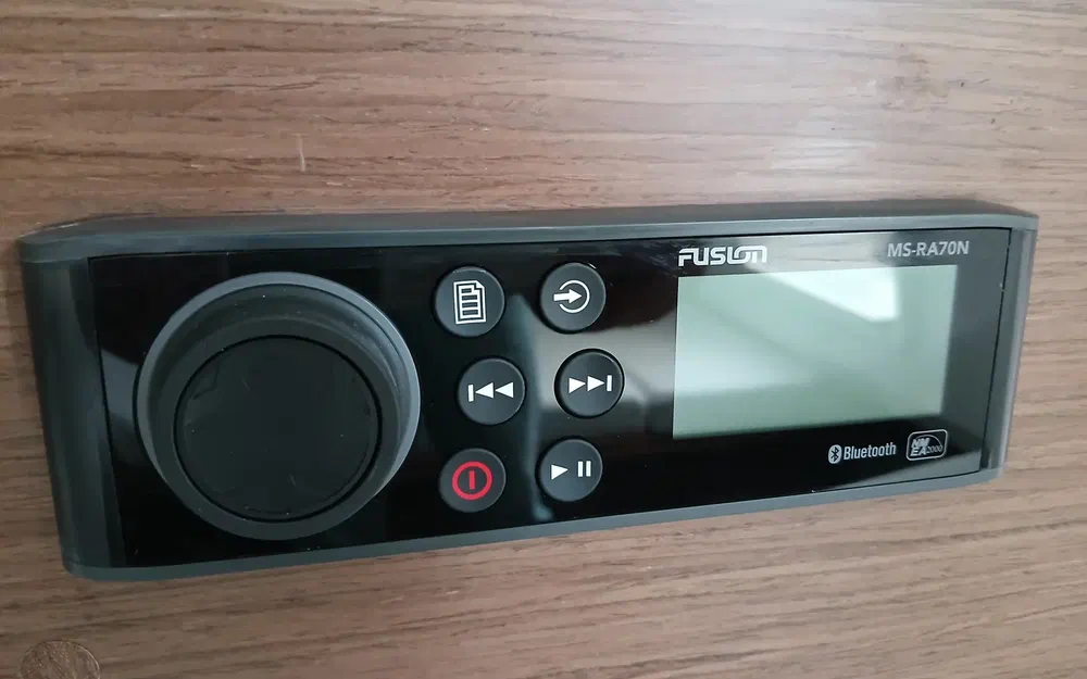 slider 19 Jeanneau Cap Camarat 6.5 WA Serie 3