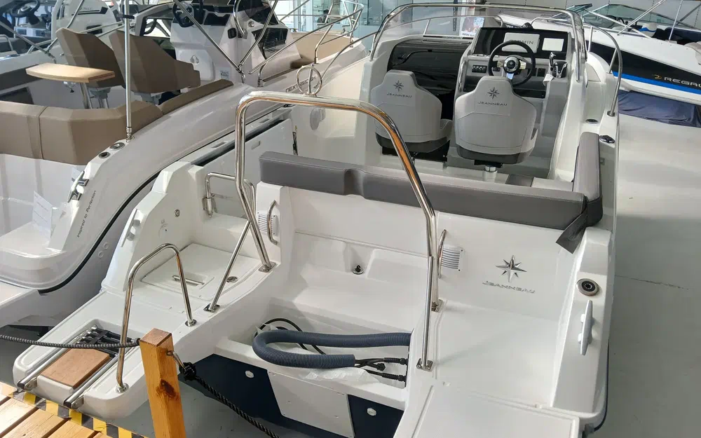 slider 2 Jeanneau Cap Camarat 6.5 WA Serie 3