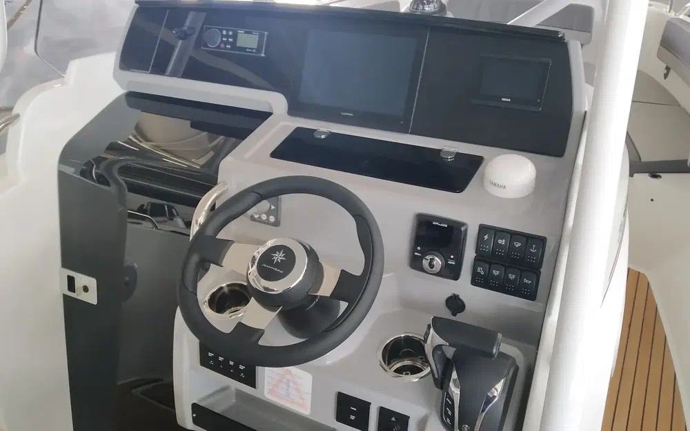 slider 8 Jeanneau Cap Camarat 7.5 CC Serie 3