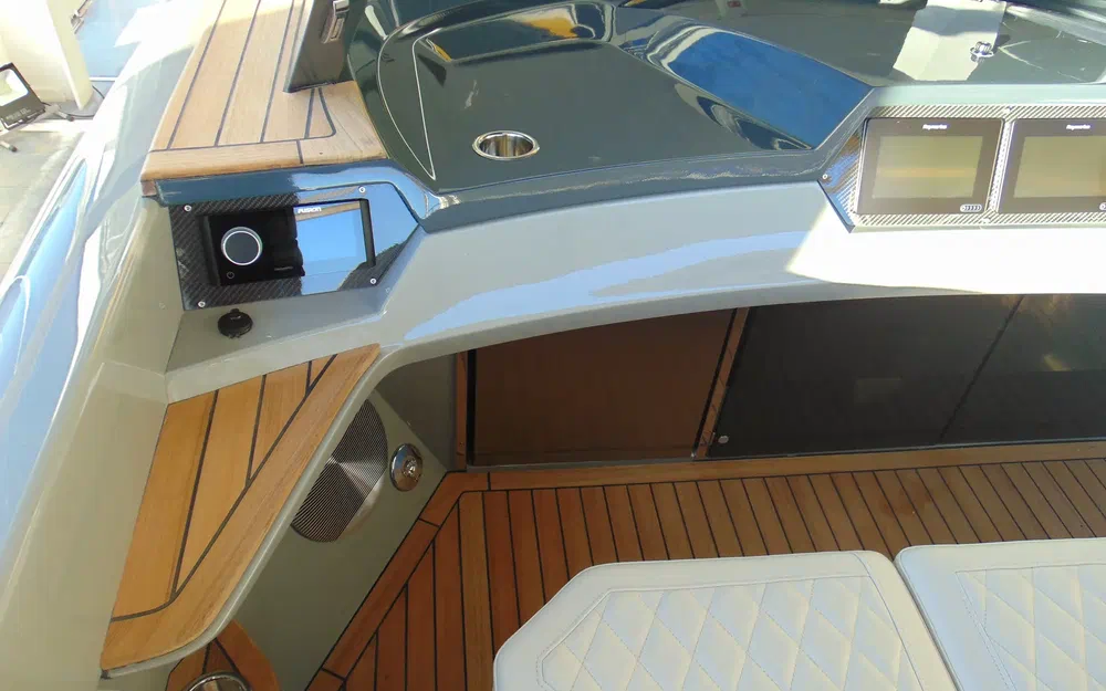 slider 4 Rand Boats Spirit 25