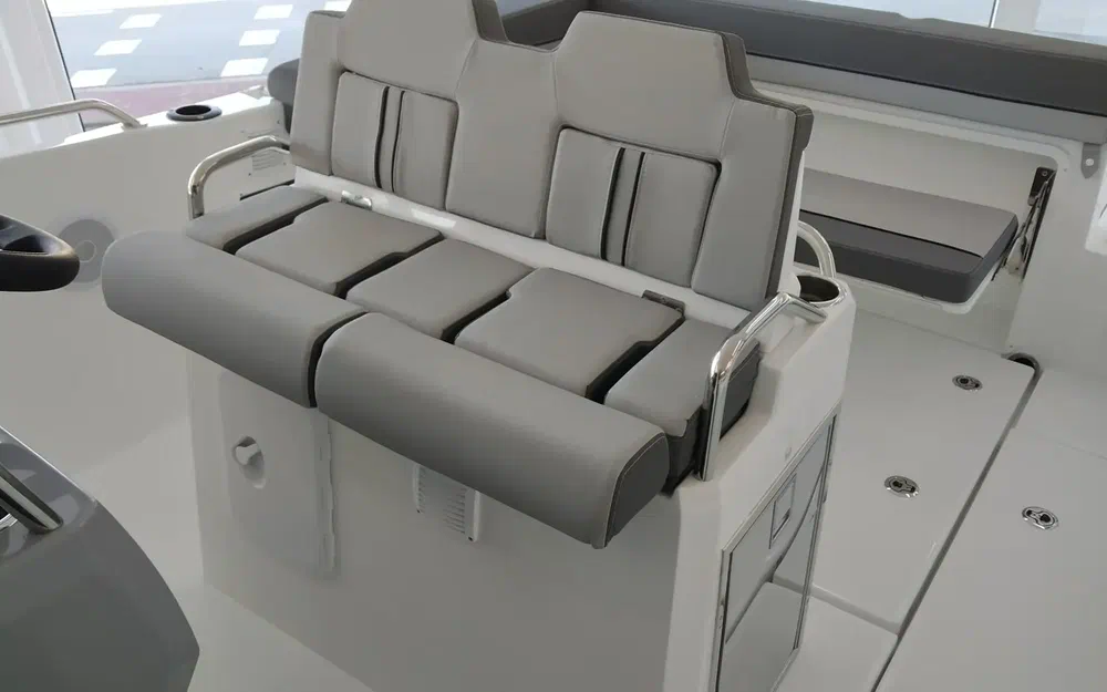 slider 9 Jeanneau Cap Camarat 7.5 CC Serie 3