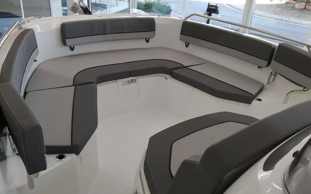 slider 12 Jeanneau Cap Camarat 7.5 CC Serie 3