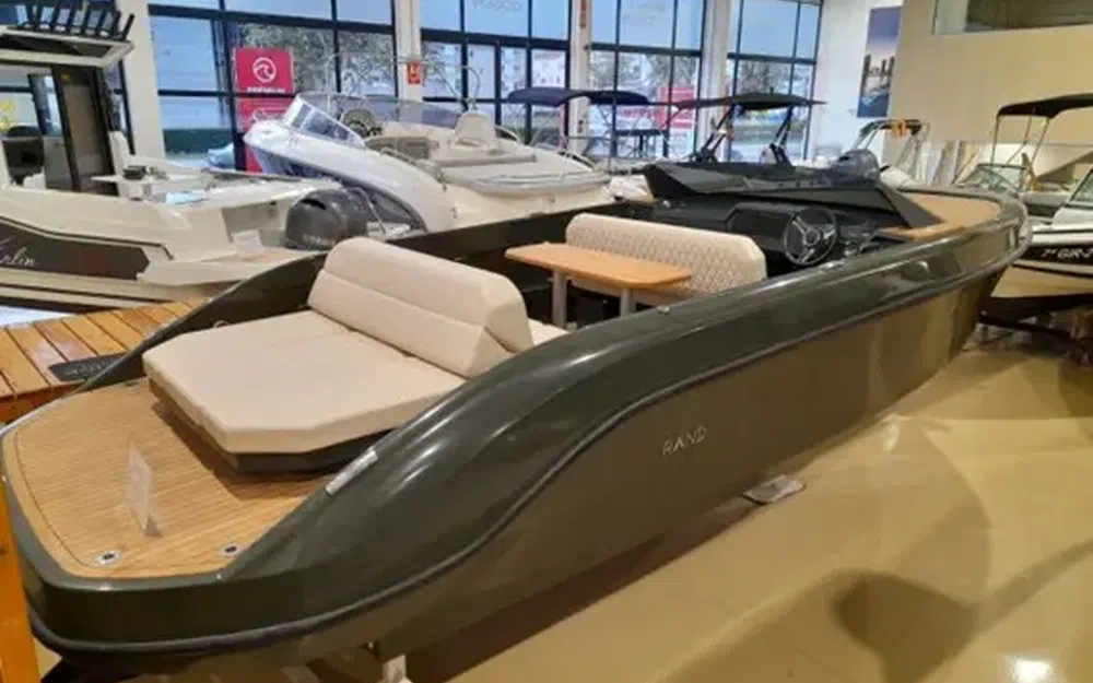 slider 0 Rand Boats Spirit 25
