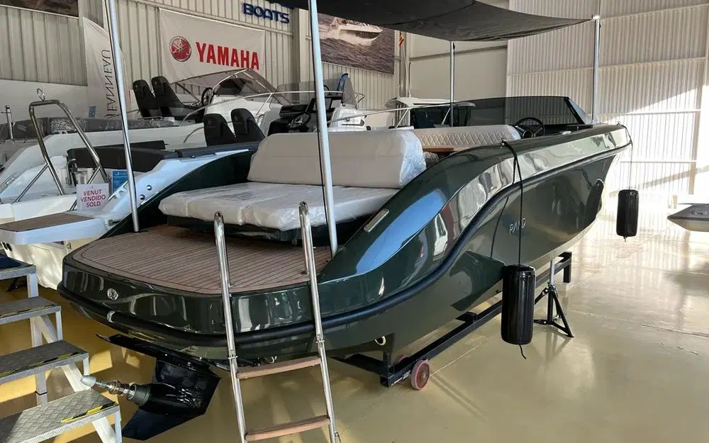 slider 4 Rand Boats Spirit 25