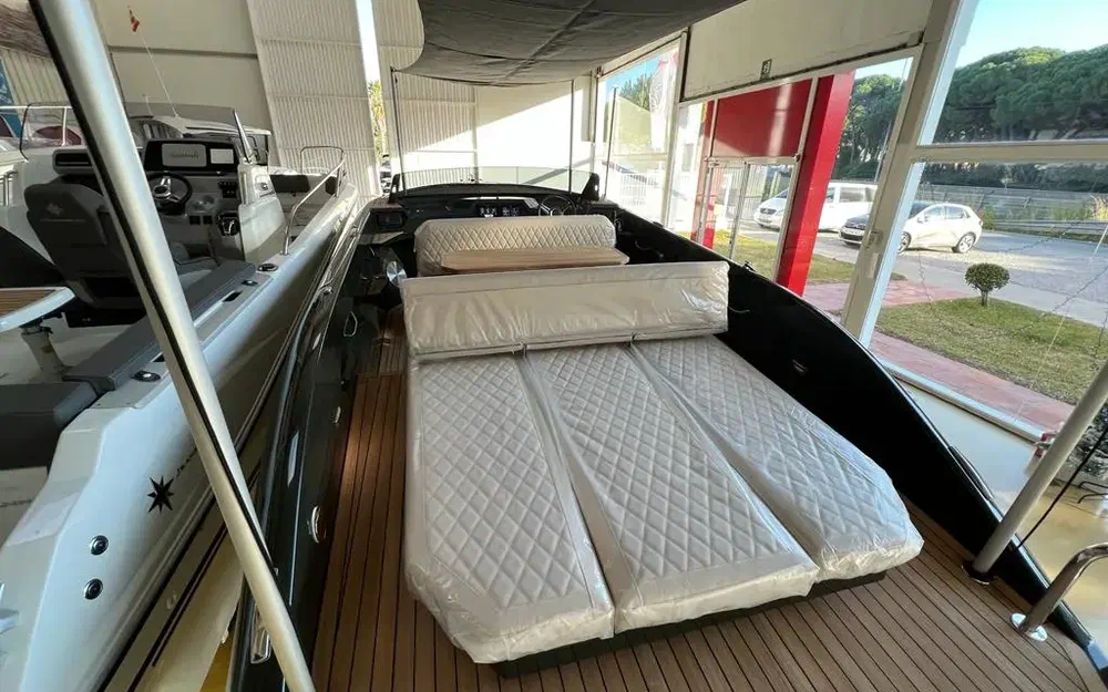 slider 5 Rand Boats Spirit 25