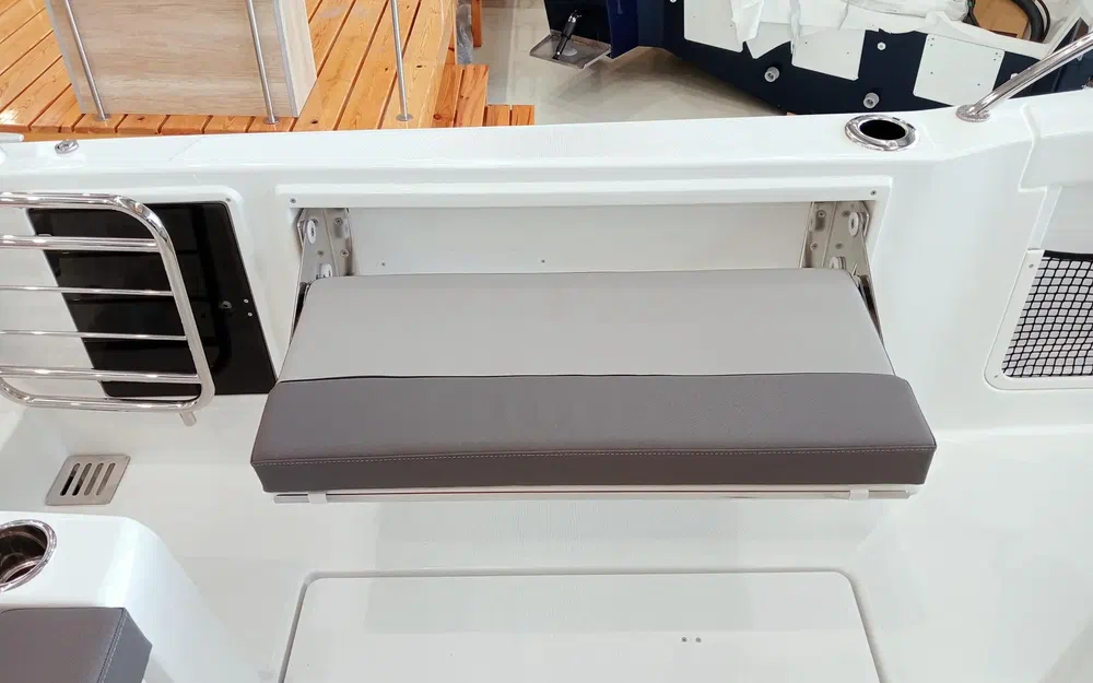 slider 5 Jeanneau Cap Camarat 9.0 CC