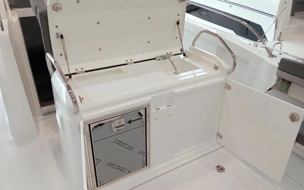 slider 7 Jeanneau Cap Camarat 9.0 CC