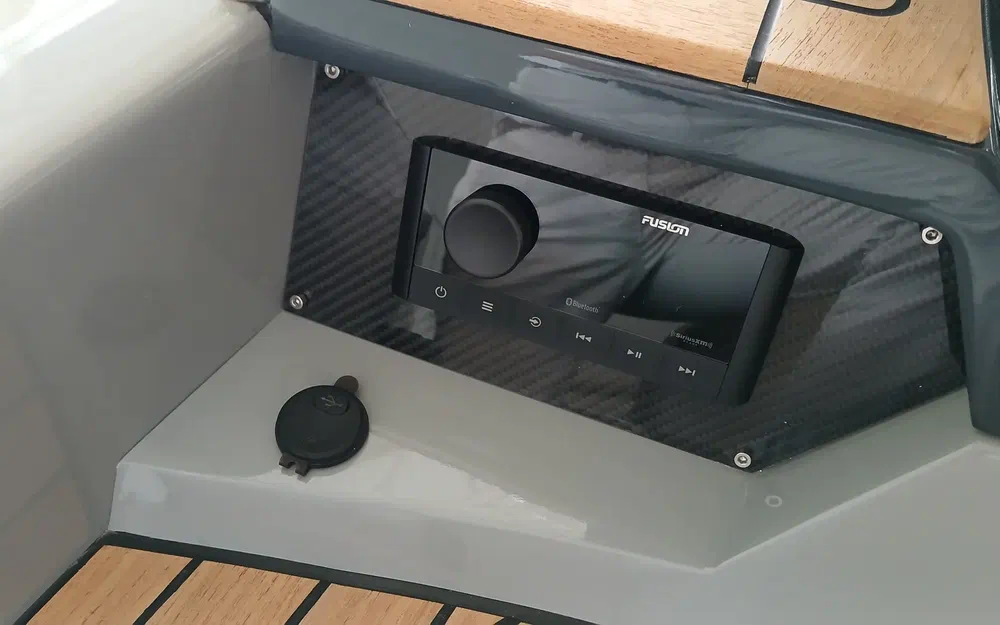 slider 9 Rand Boats Spirit 25