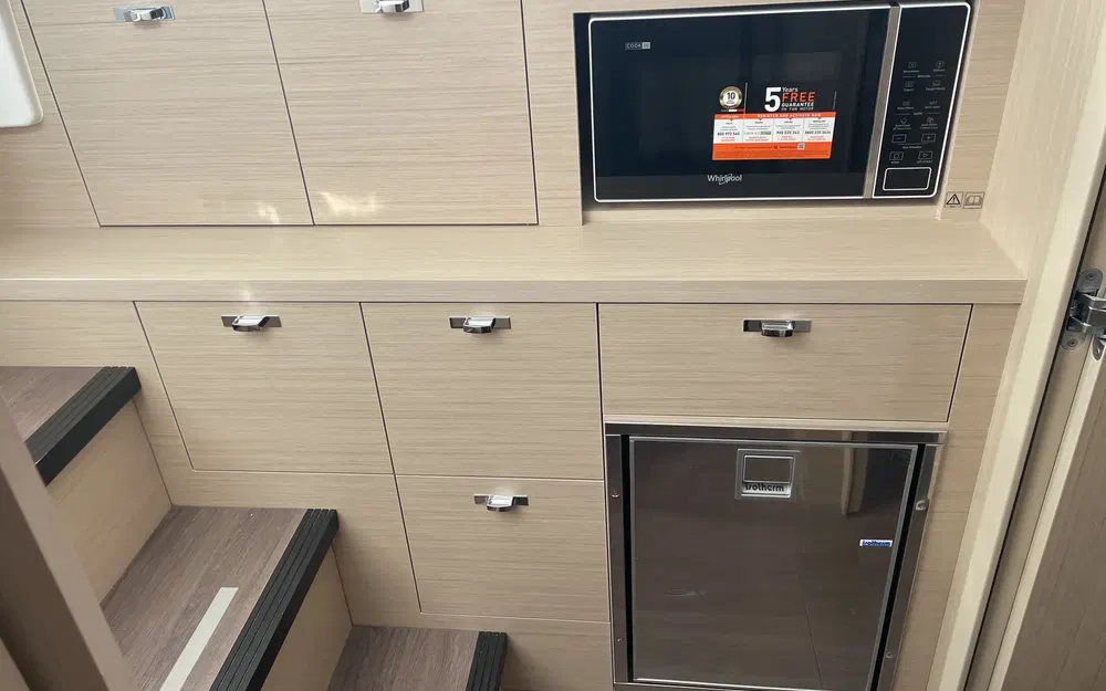 slider 12 Jeanneau DB 37