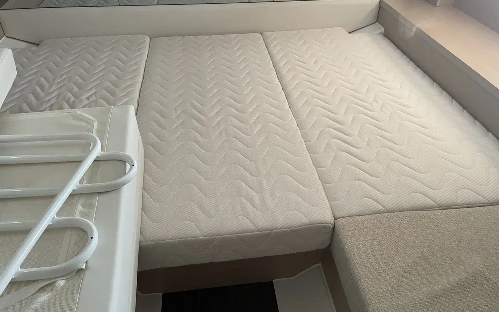 slider 16 Jeanneau DB 37