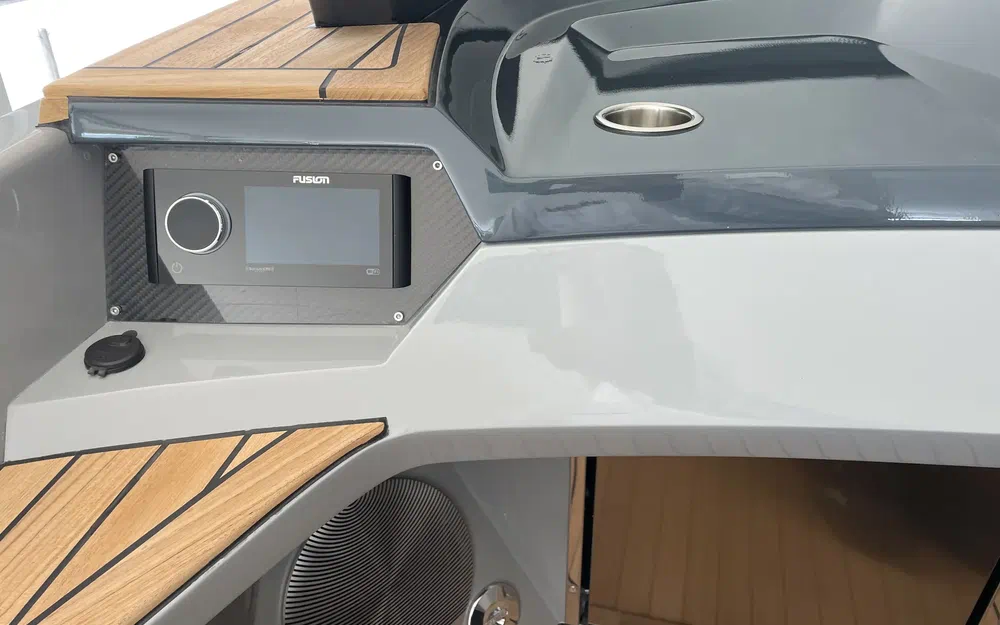 slider 7 Rand Boats Spirit 25