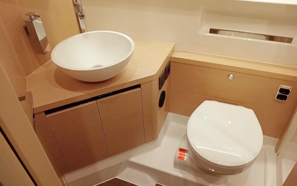 slider 12 Jeanneau DB 37