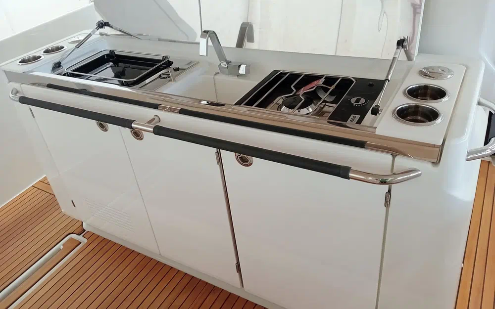 slider 5 Jeanneau DB 37