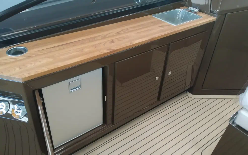 slider 6 Rand Boats Supreme 27