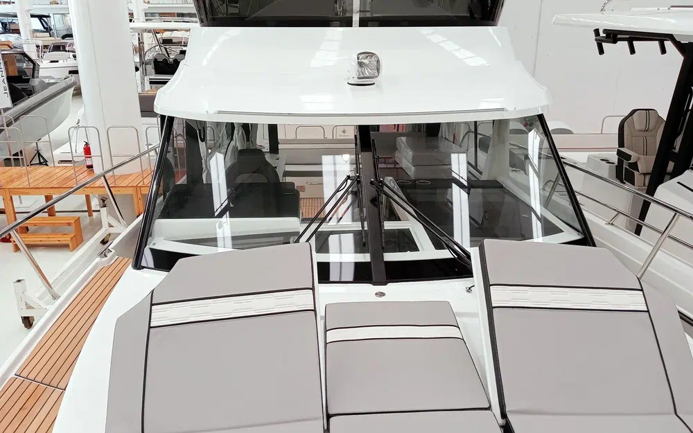 slider 4 Jeanneau Merry Fisher 1095