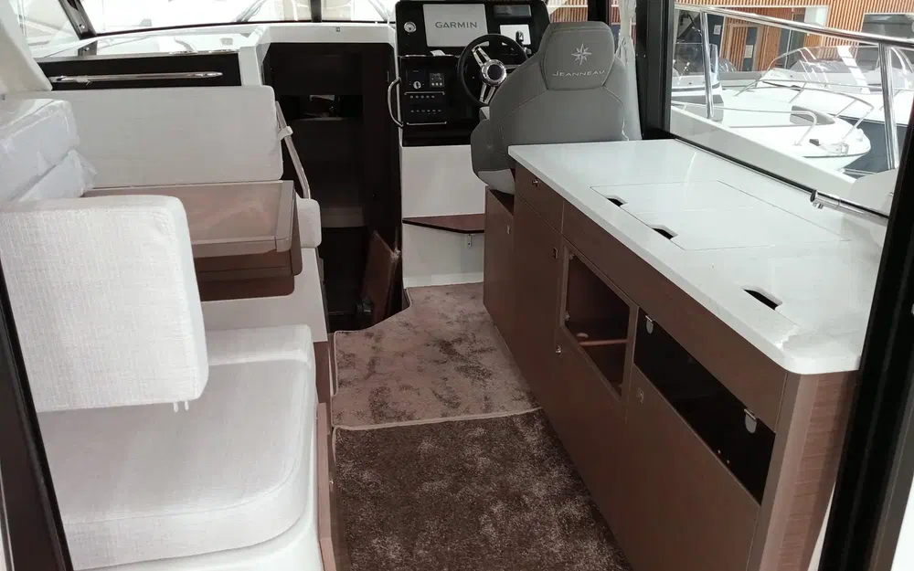 slider 8 Jeanneau Merry Fisher 1095