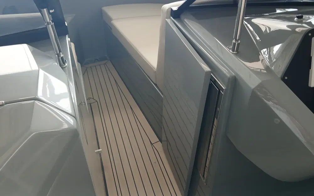 slider 25 Rand Boats Supreme 27