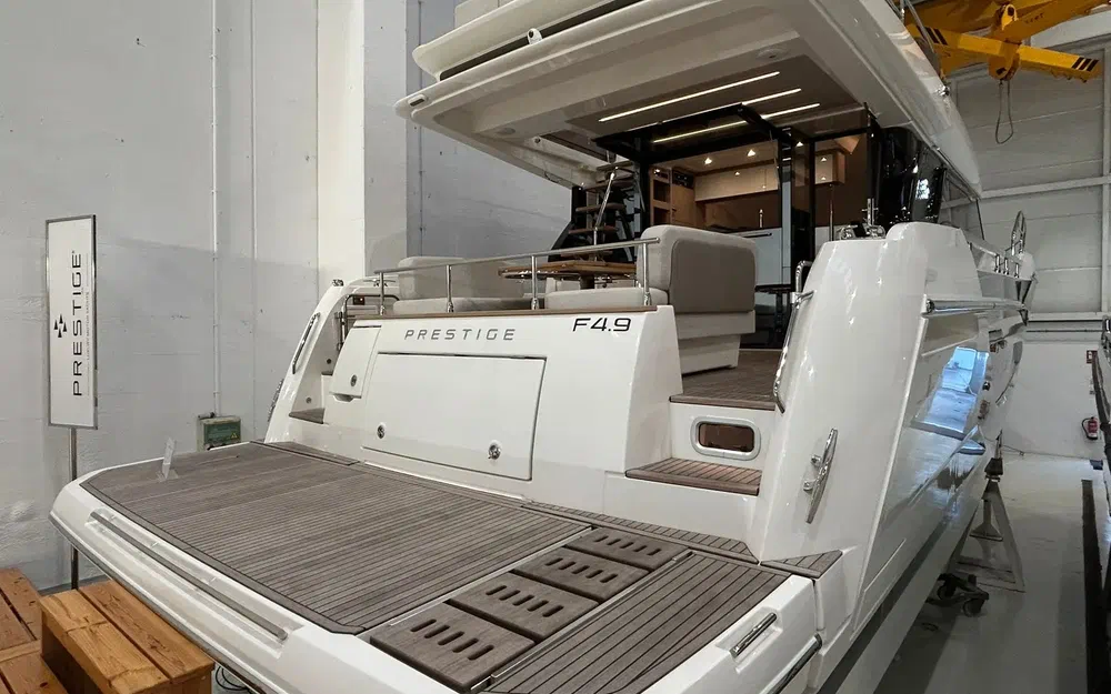 slider 40 Prestige Yachts F4.9