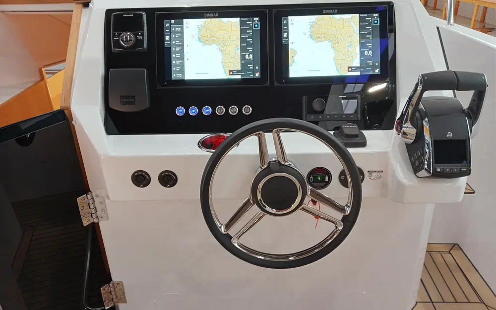 slider 16 Rand Boats Archipelago 32